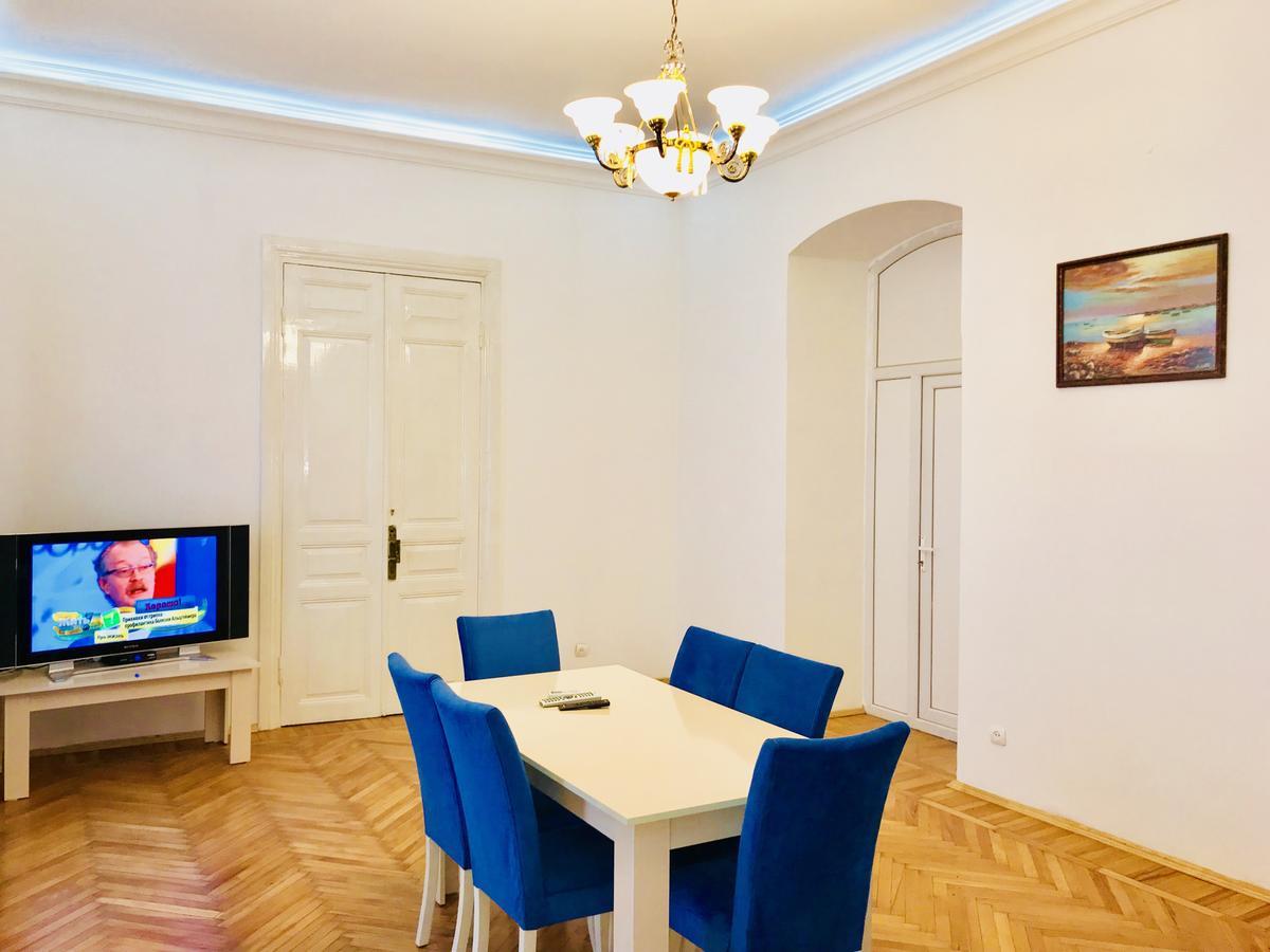 Check-In Apartment Near Fountain Square Vidadi Str باكو المظهر الخارجي الصورة