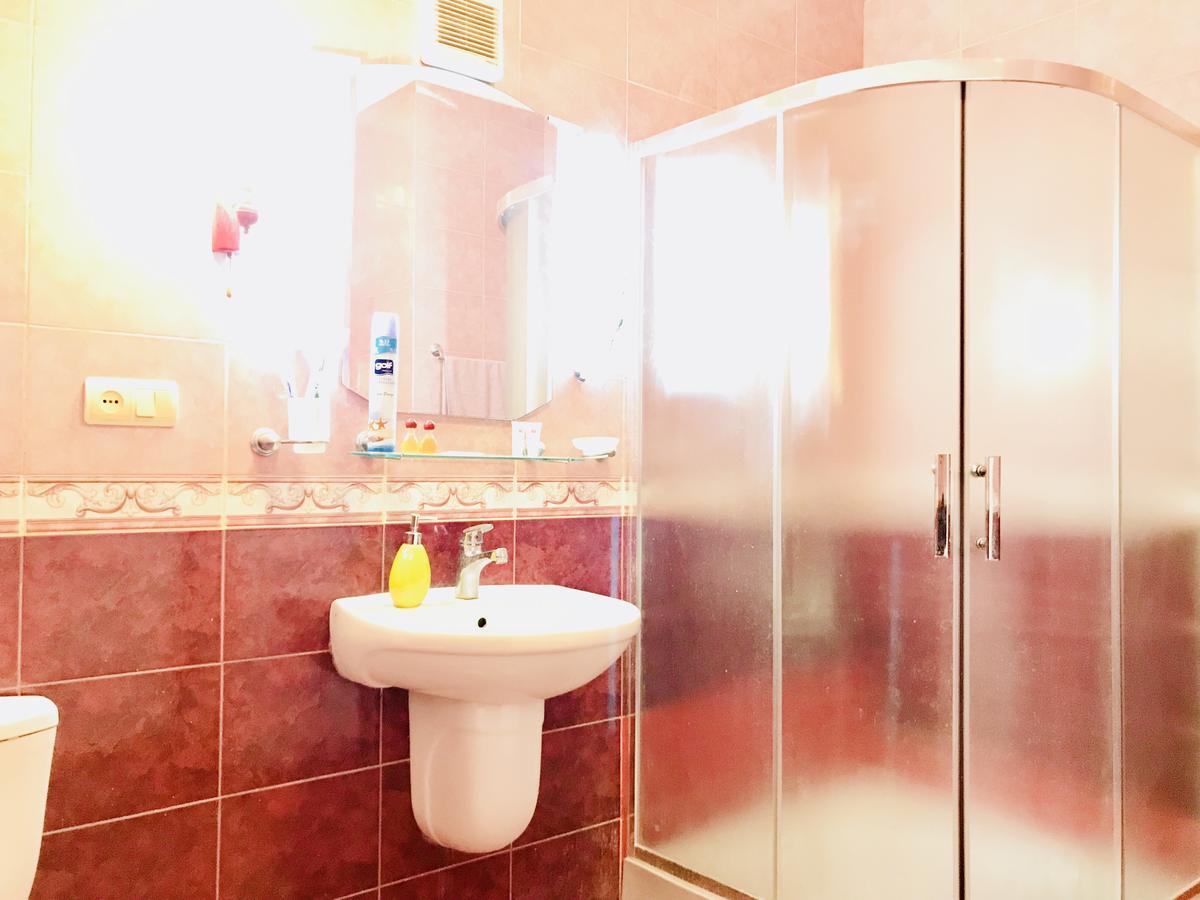 Check-In Apartment Near Fountain Square Vidadi Str باكو المظهر الخارجي الصورة